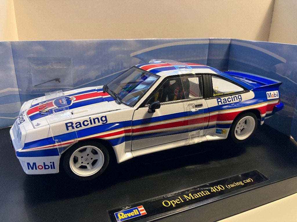 Opel Manta 400 Rally  "Rothmans kleuren"  1/18 Revell, Ophalen of Verzenden, Nieuw, Auto, Revell