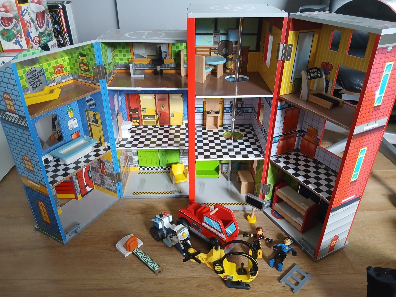 kidkraft brandweerkazerne poppenhuis, Ophalen, Gebruikt, Poppenhuis