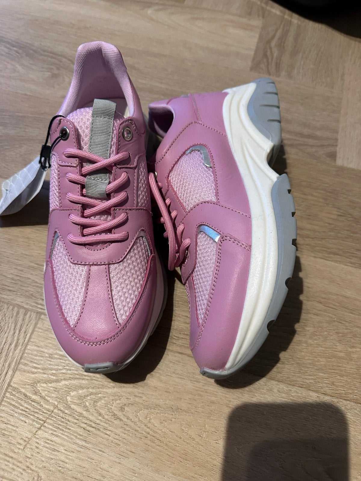 Nieuwe Studio Anneloes sneakers maat 38, Ophalen of Verzenden, Nieuw, Roze, Sneakers of Gympen