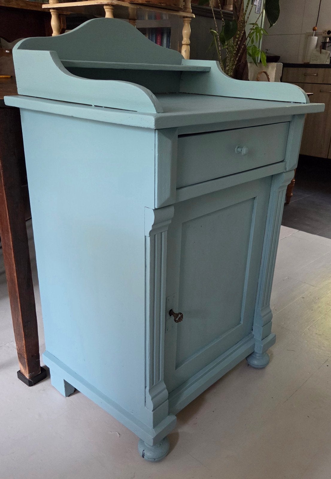 Oud Brocante houten kastje met lade
In goede staat, Ophalen