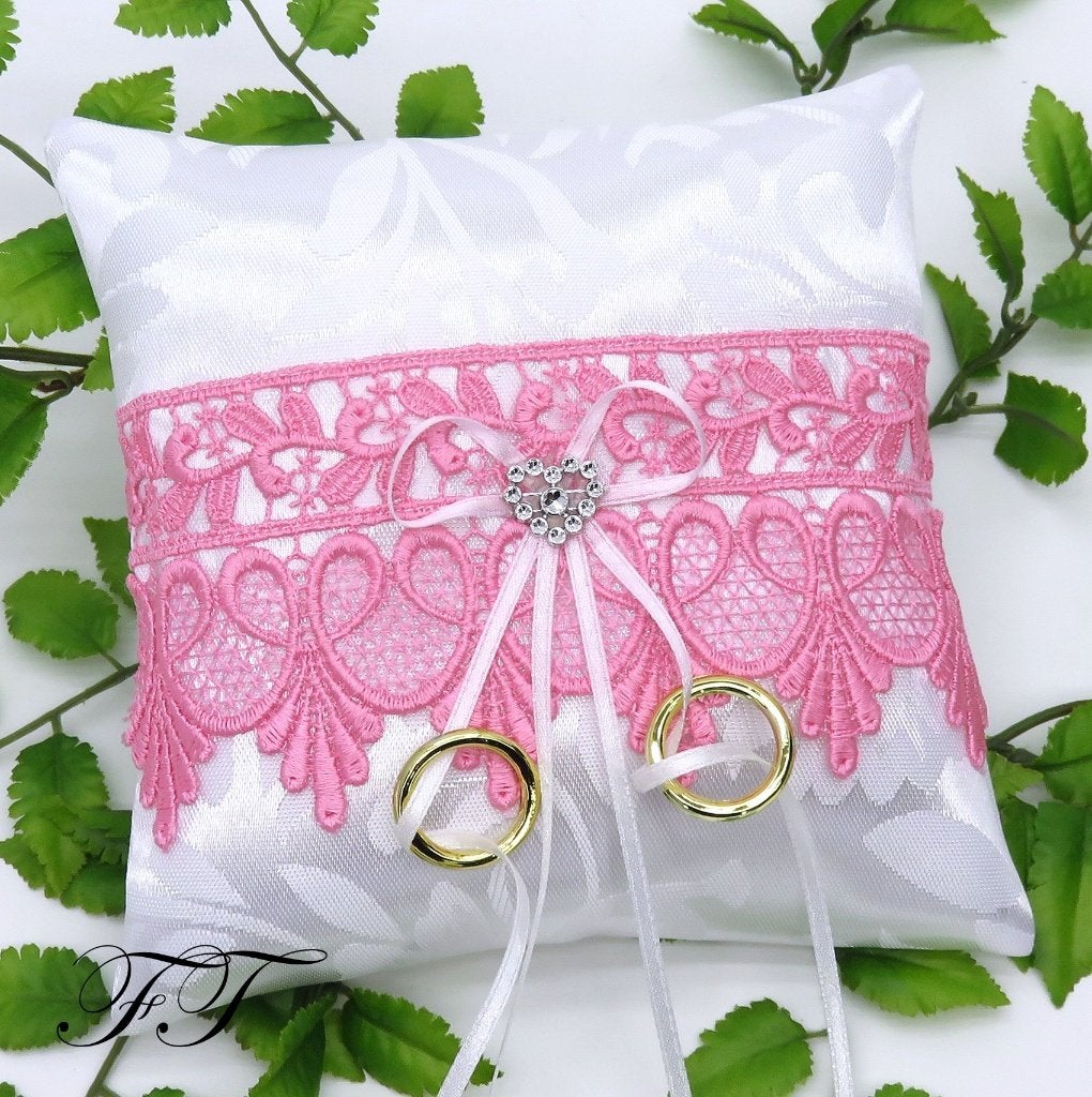 Prachtige mooie witte trouw ringkussen met mooie roze kant., Ophalen of Verzenden, Nieuw, Versiering, Geboorte of Huwelijk
