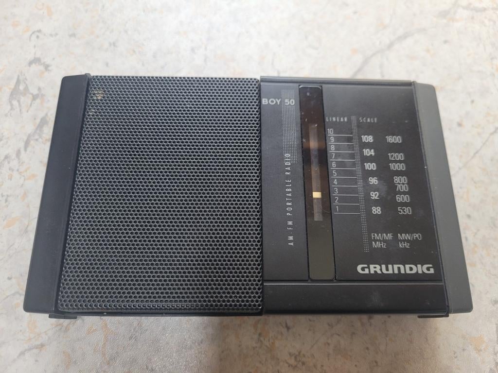 Grundig Boy 50 AM/FM Draagbare Radio - Vintage, Gebruikt, Grundig, Ophalen of Verzenden, Radio