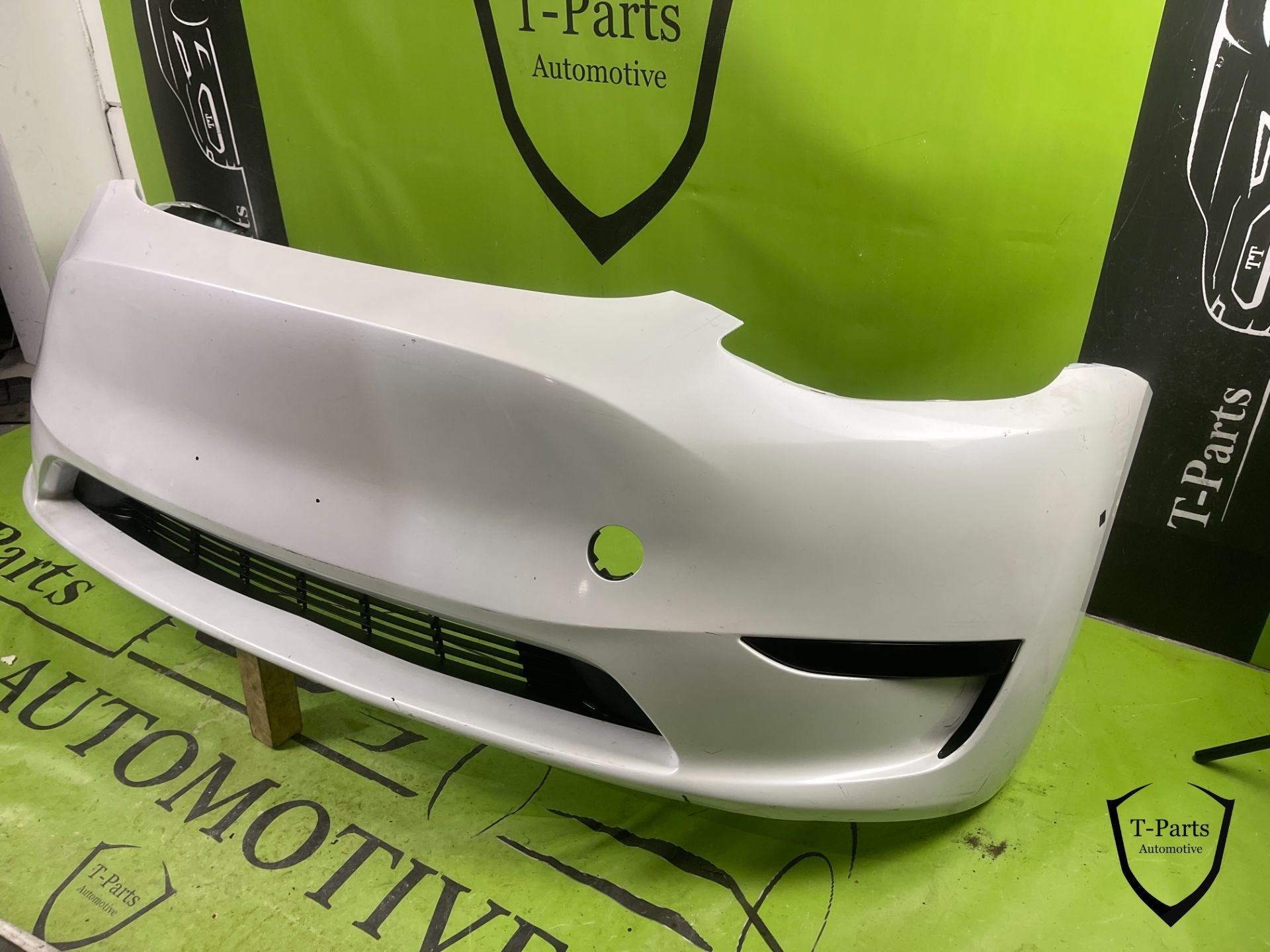 tesla model Y achterbumper bumper, Info@fabrikant.eu, Ophalen of Verzenden, Bumper, Fabrikantstraat 1
1000 AA  Amsterdam