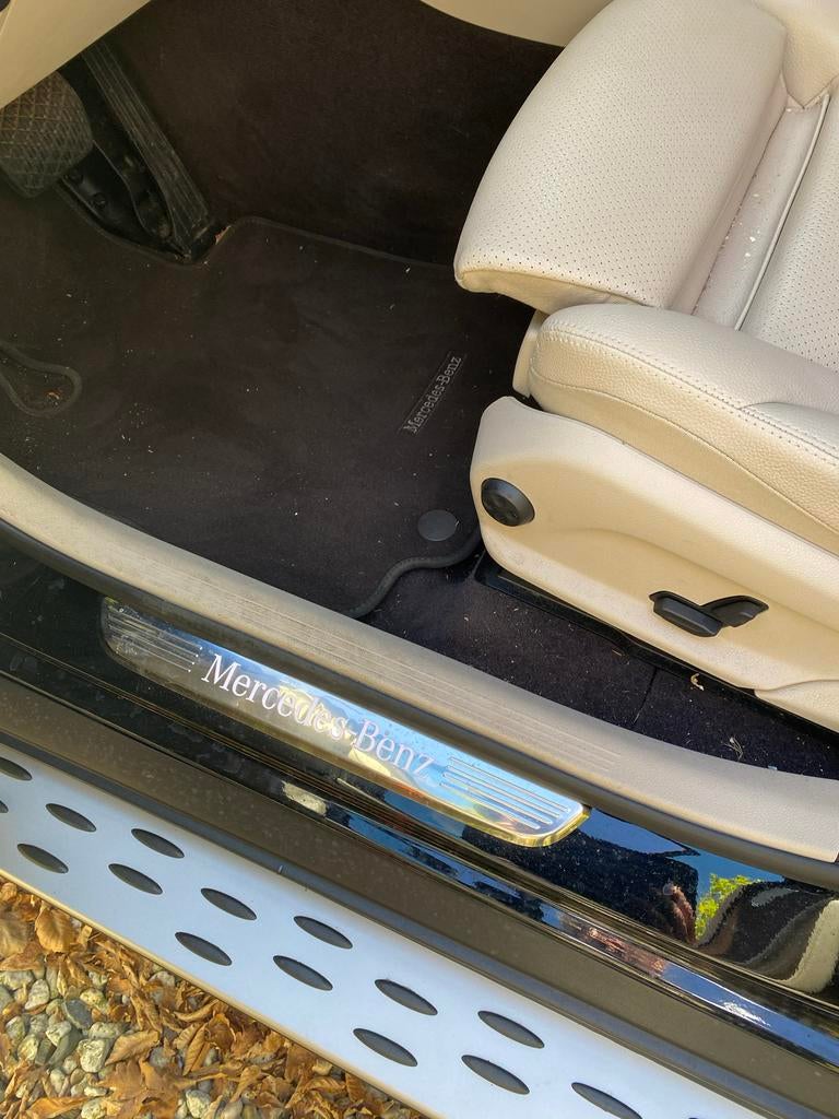 Mercedes-Benz GLC 300e 320pk 4MATIC 9G-TRONIC 2020 Zwart, Automaat, 4 cilinders, 2000 kg, Zwart