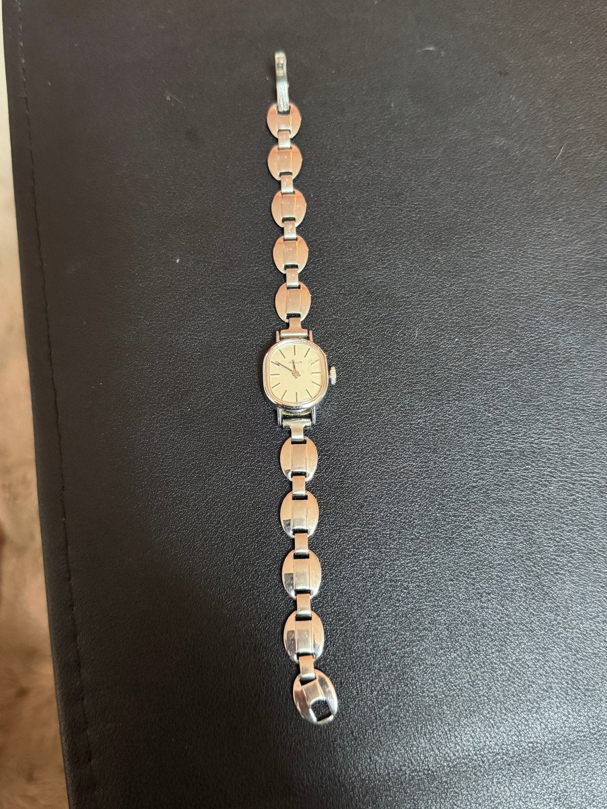 Vintage Indus dameshorloge - Zilverkleurig, Overige merken, Gebruikt, Staal, Polshorloge