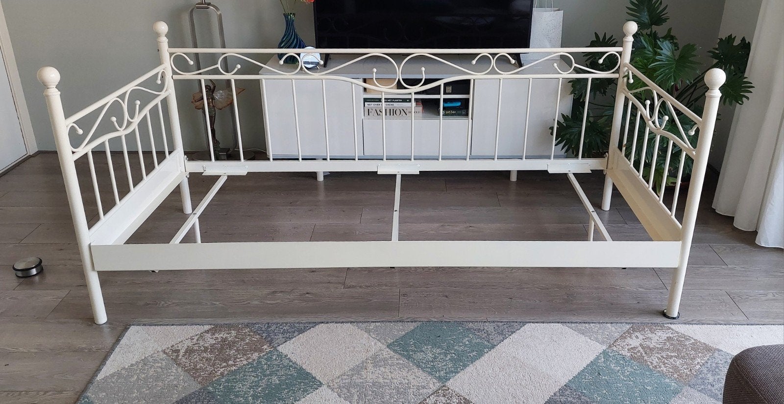 Sierlijk meisjesbed 90 x 200cm, Kinderen en Baby's, Kinderkamer | Bedden, Ophalen, 85 tot 100 cm, Gebruikt, Lattenbodem