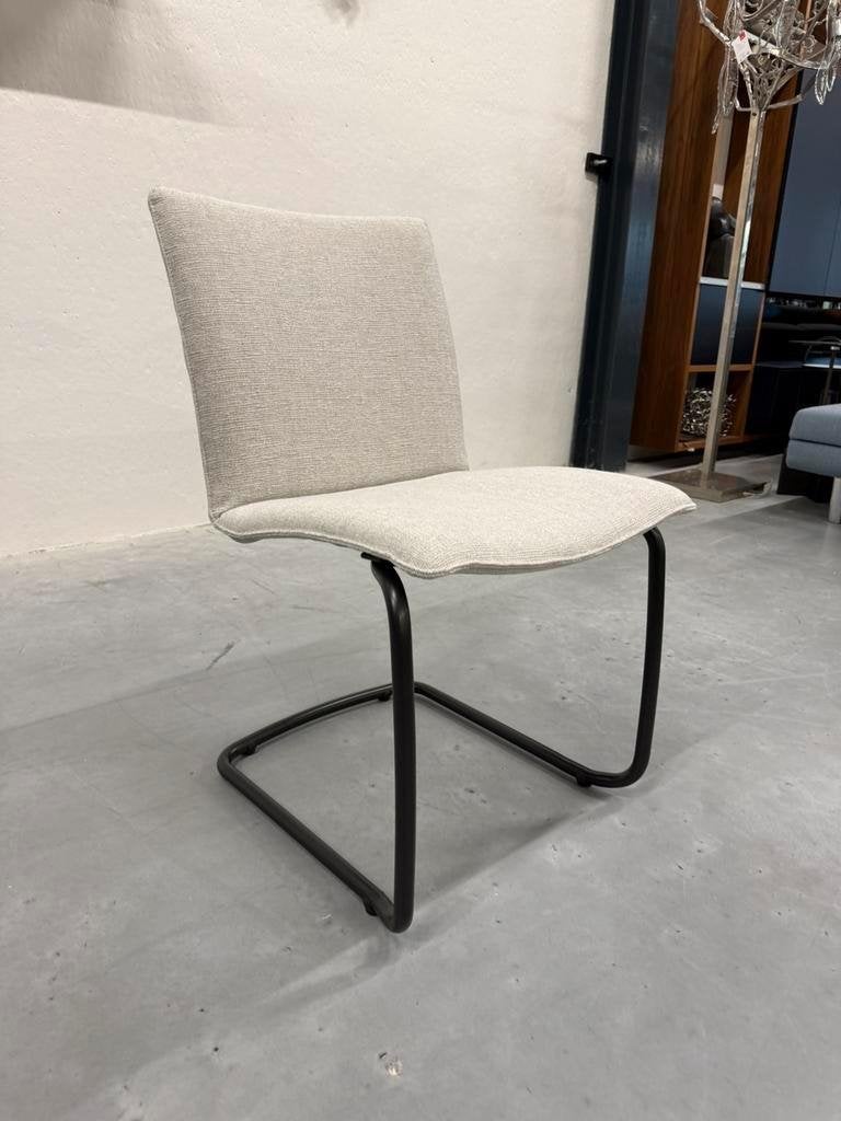Nieuw Leolux Freyr eetkamerstoel Evla stof Design stoel, Huis en Inrichting, Stoelen, Leolux, Info@leolux.nl, Nieuw, Ophalen of Verzenden