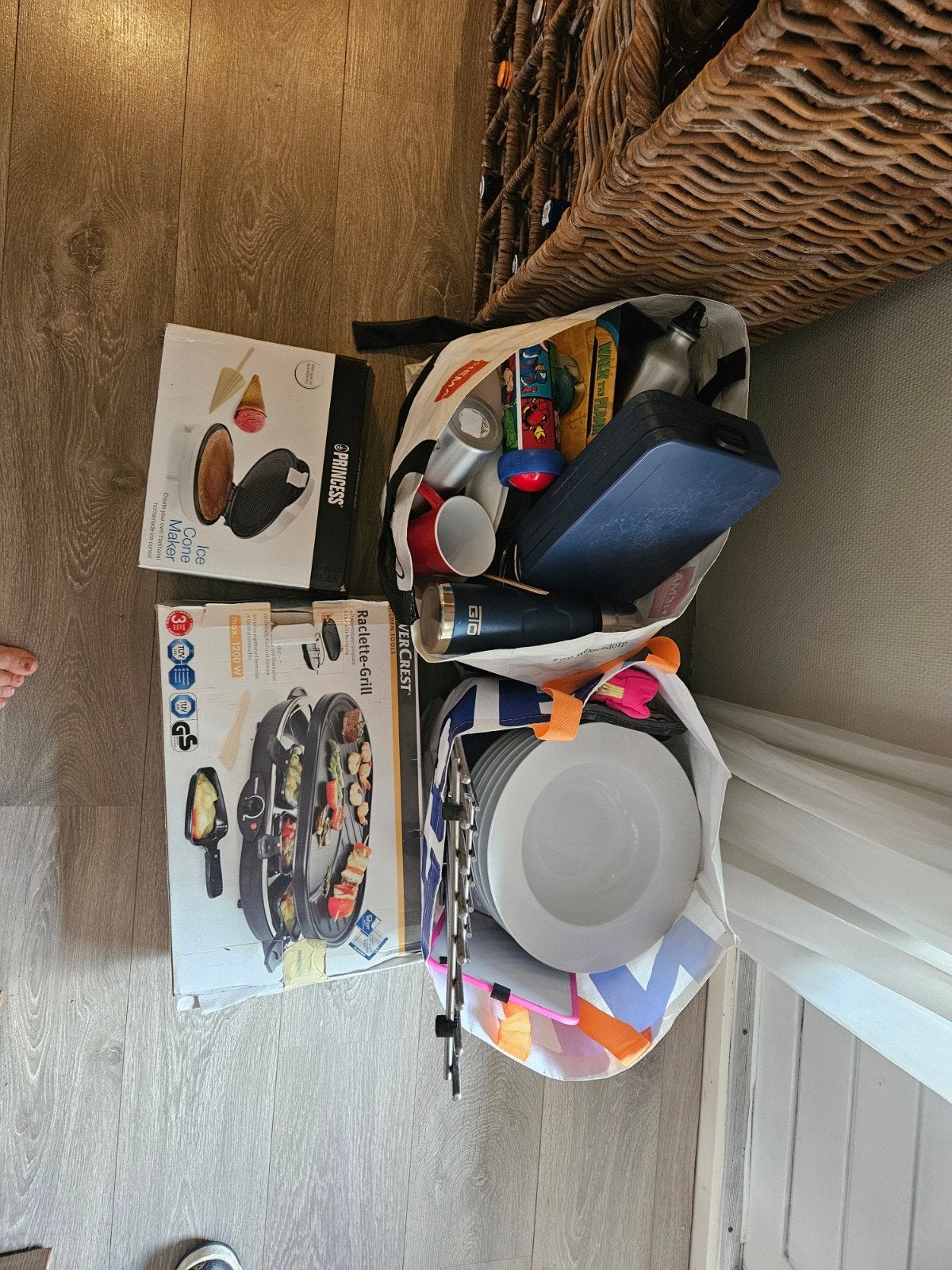 Diverse Keukenbenodigdheden: Raclette, IJshoorntjesmaker Me, Ophalen of Verzenden, Metaal, Meerkleurig, Overige merken