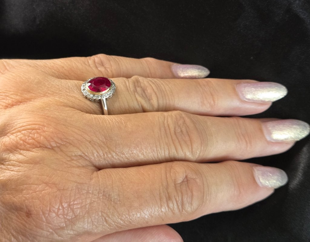Gouden Vintage bi-color ring robijn en diamanten. 2026/450, Sieraden, Tassen en Uiterlijk, Ringen, ., Ophalen of Verzenden, Zo goed als nieuw