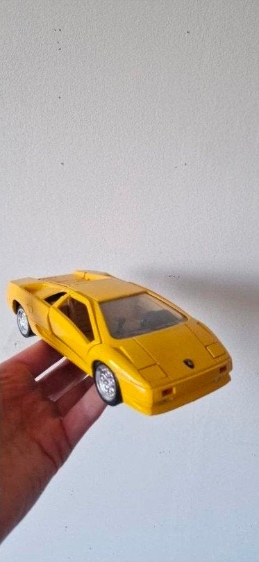 Lamborghini diablo 1:24, Ophalen of Verzenden, Zo goed als nieuw, Bburago