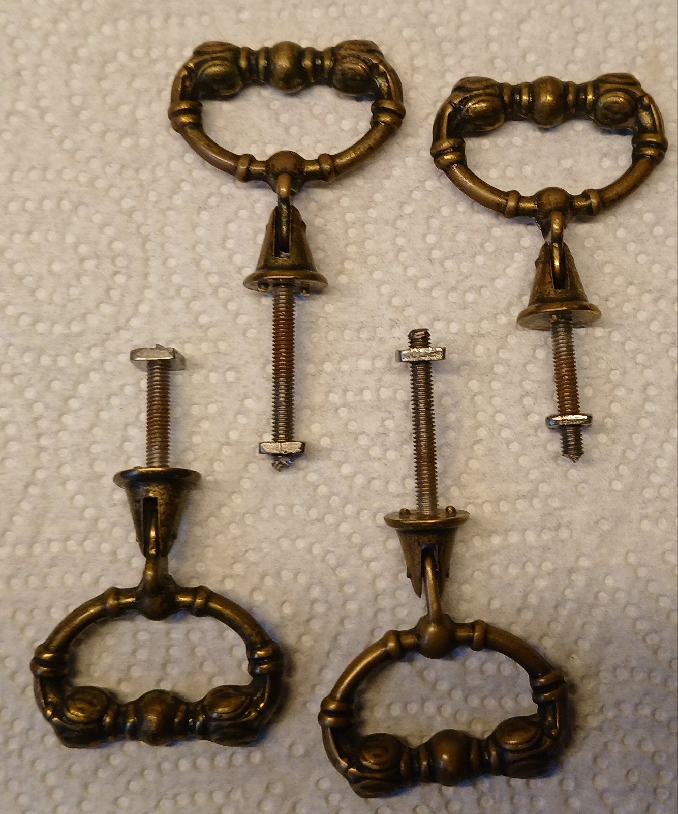 4 vintage messing ladegrepen/meubelknoppen, Antiek en Kunst, Ophalen of Verzenden, Koper