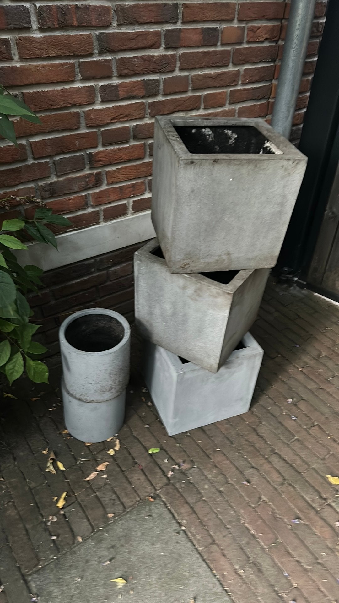 Set van 3 vierkante kunststof betonlook plantenbakken, Ophalen, Kunststof, Gebruikt, Balkon
