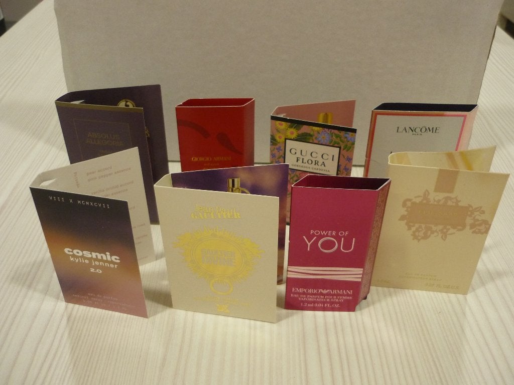 8 Samples dames parfum, vrouwen proefjes, Ophalen of Verzenden, Nieuw