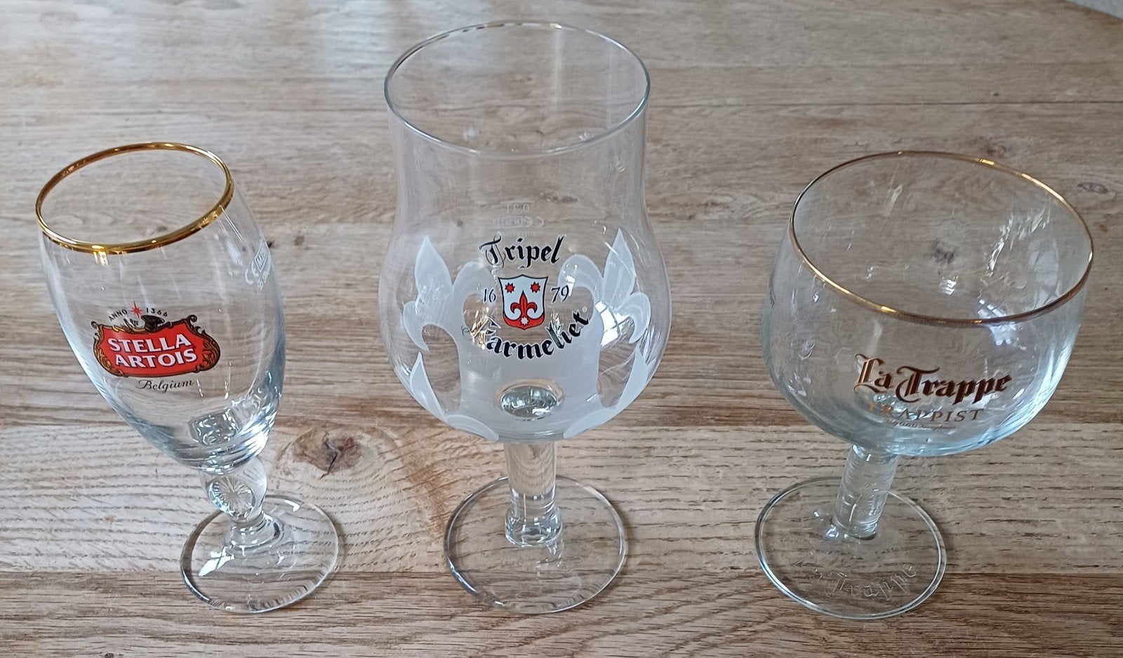 Bierglazen Stella Artois, Tripel Karmeliet, La Trappe (n, Nieuw, Ophalen of Verzenden, Meerkleurig, Glas