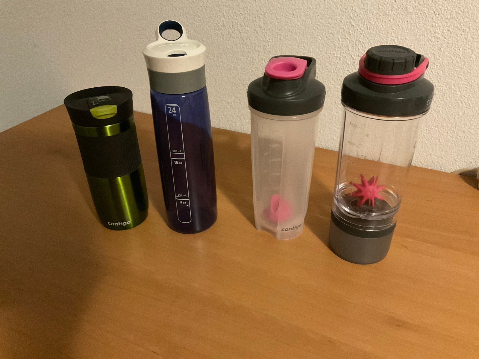 Nieuwe Contigo drinkbekers en shakers - set van 4, Overige typen, Kunststof, Nieuw, Ophalen of Verzenden