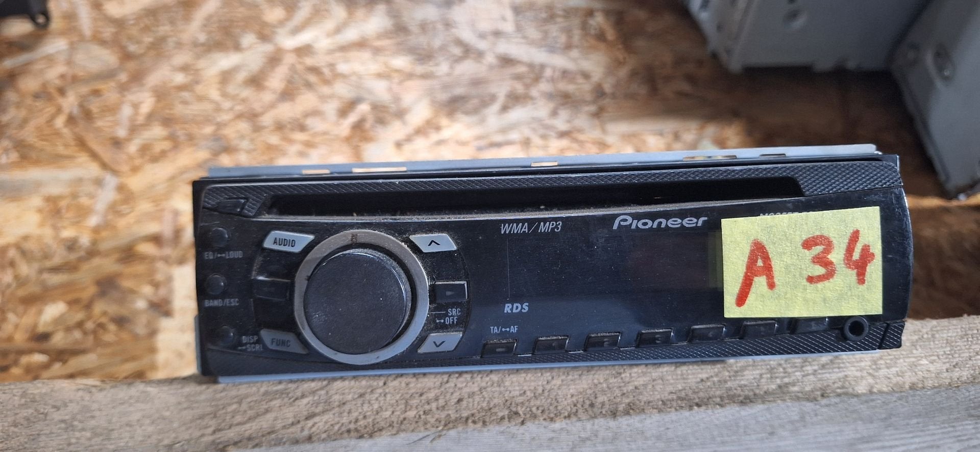 Pioneer DEH-1300MP 1-DIN Autoradio met CD en MP3, Auto diversen, Gebruikt, -, -, Ophalen of Verzenden