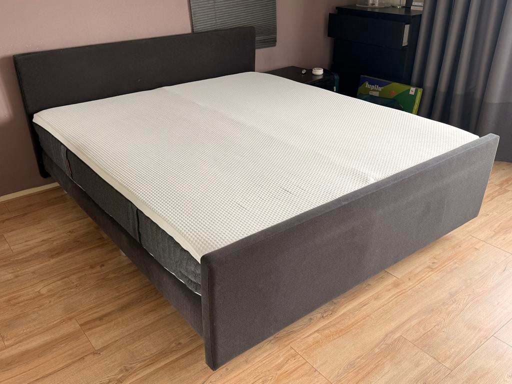 Nette boxspring 180x200cm, excl. matras - Rotterdam, Ophalen, Gebruikt, Luxe, Tweepersoons