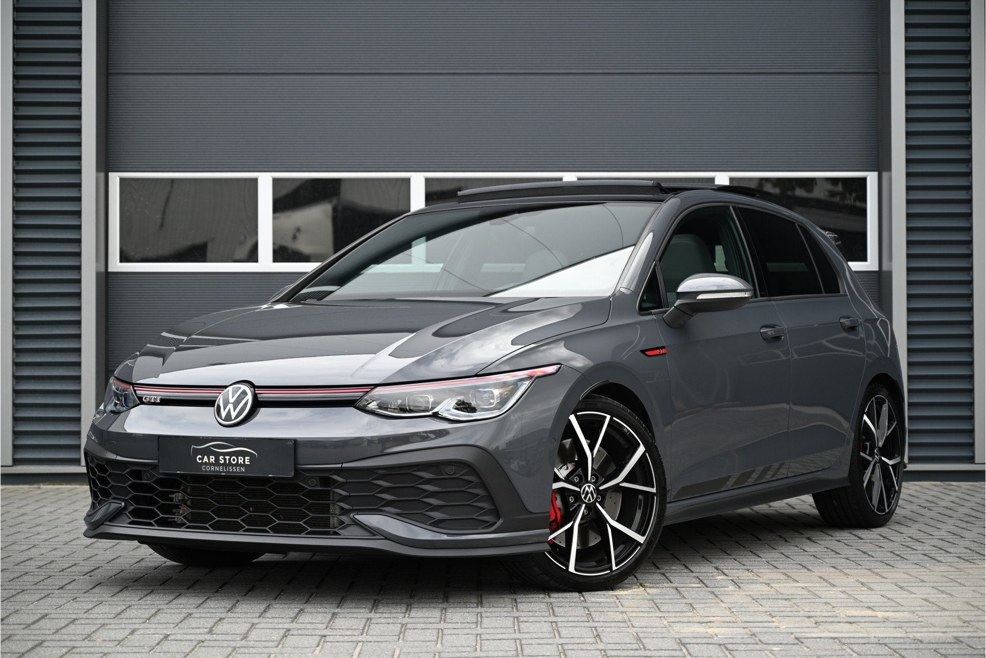 Volkswagen Golf 2.0 TSI GTI CLUBSPORT 300 PK / PANO / LEDER, Auto's, Volkswagen, 15 km/l, Gebruikt, Euro 6, 4 cilinders