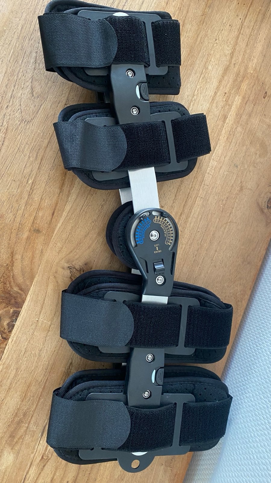 knie brace, Diversen, Braces, Zo goed als nieuw, Ophalen