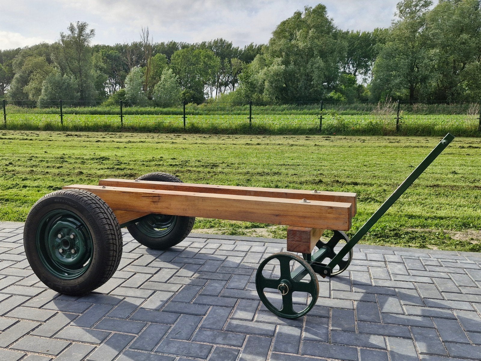 Onderstel/kar voor stationaire motor, machine, etc etc., Hobby en Vrije tijd, Overige Hobby en Vrije tijd, Zo goed als nieuw, Ophalen of Verzenden
