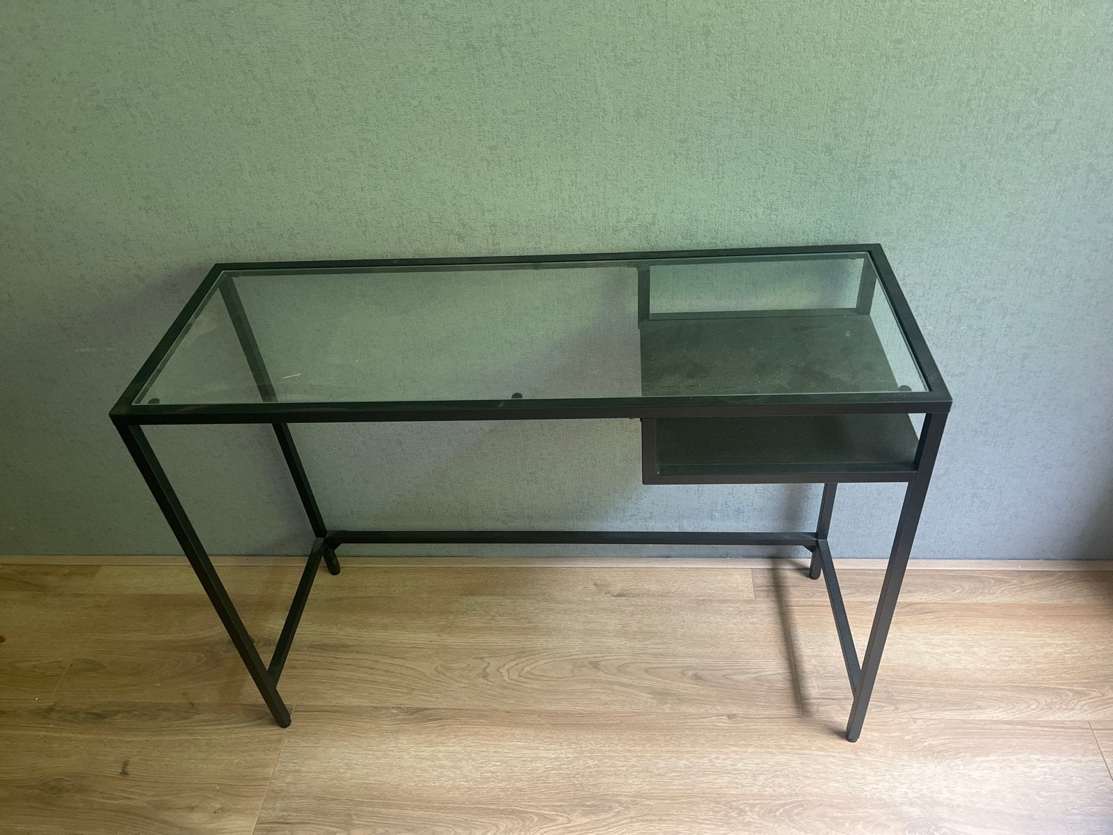 Modern glazen bureau met metalen frame IKEA, Ophalen, Gebruikt, IKEA, Computerbureau