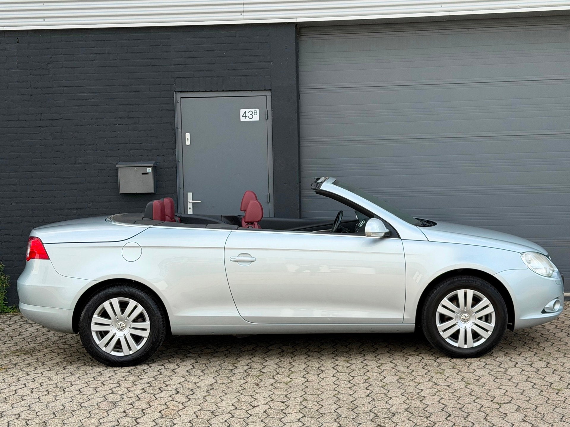Volkswagen Eos 2.0-16v FSI LEER CLIMA CRUISE PANO APK, Voorwielaandrijving, Gebruikt, 4 cilinders, 4 stoelen