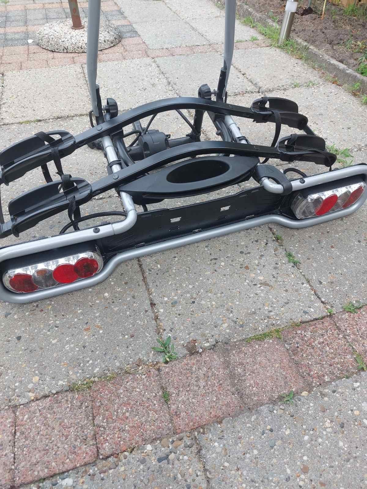 Thule Fietsendrager voor 2 fietsen - Trekhaakdrager, Ophalen