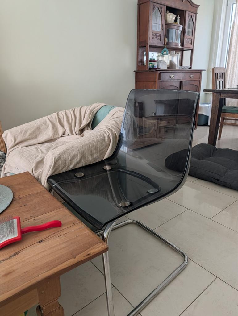 4 IKEA Tobias stoel - transparant/rookkleurig, Huis en Inrichting, Stoelen, Ophalen, Gebruikt