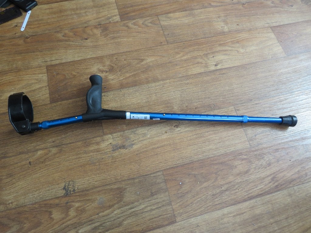 vegro elleboogkruk el 7804 links mt L 98 cm  - 133 cm 150 kg, Ophalen, In hoogte verstelbaar, Gebruikt