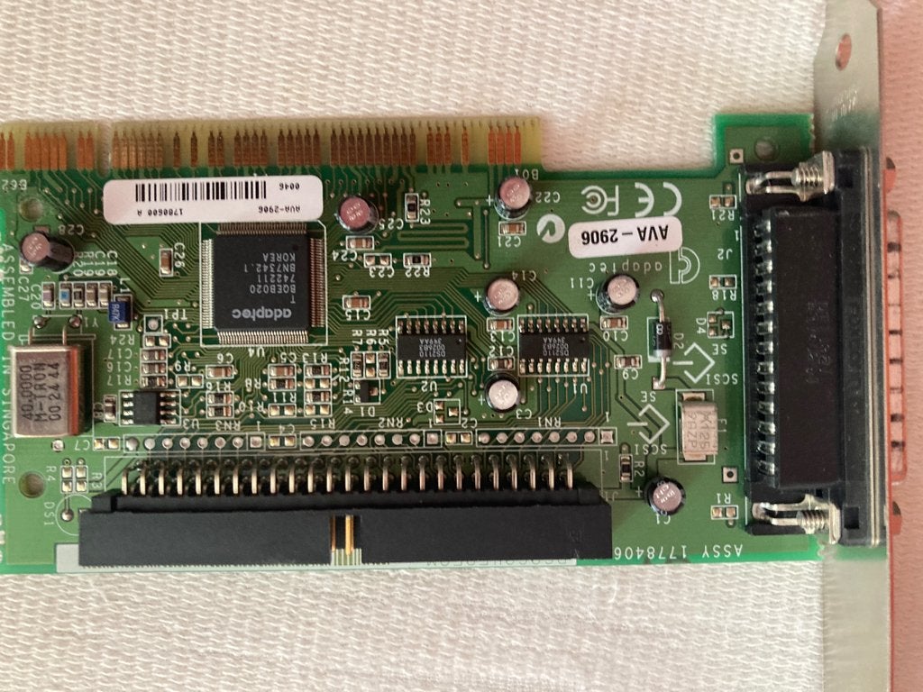 SCSI apparatuur, Verzenden, Gebruikt, Intern, Adeptec en La Cie