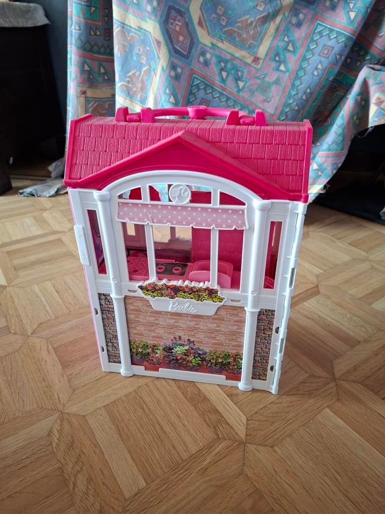 Nieuw Barbie Huis - Draagbaar en Compleet, Ophalen of Verzenden, Zo goed als nieuw, Poppenhuis