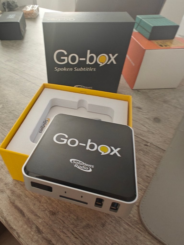 Go-box – gesproken ondertiteling voor tv, Ophalen of Verzenden, Zo goed als nieuw, HDMI