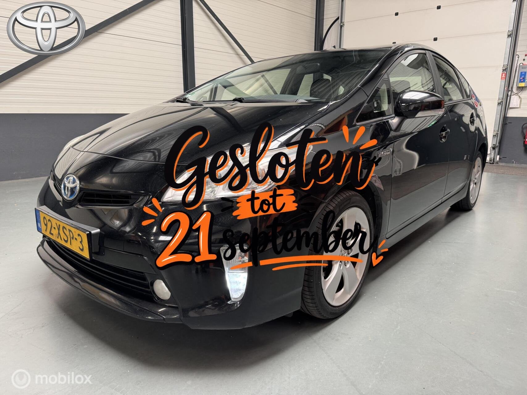 Toyota Prius 1.8 Business Navi|Keyless|100% Dealer onderhoud, 136 pk, Gebruikt, 1340 kg, 4 cilinders
