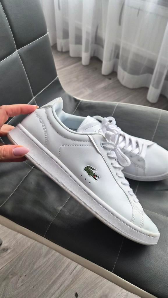 Witte Lacoste sneakers - ZGAN  Maat 42, Ophalen of Verzenden, Zo goed als nieuw, Wit