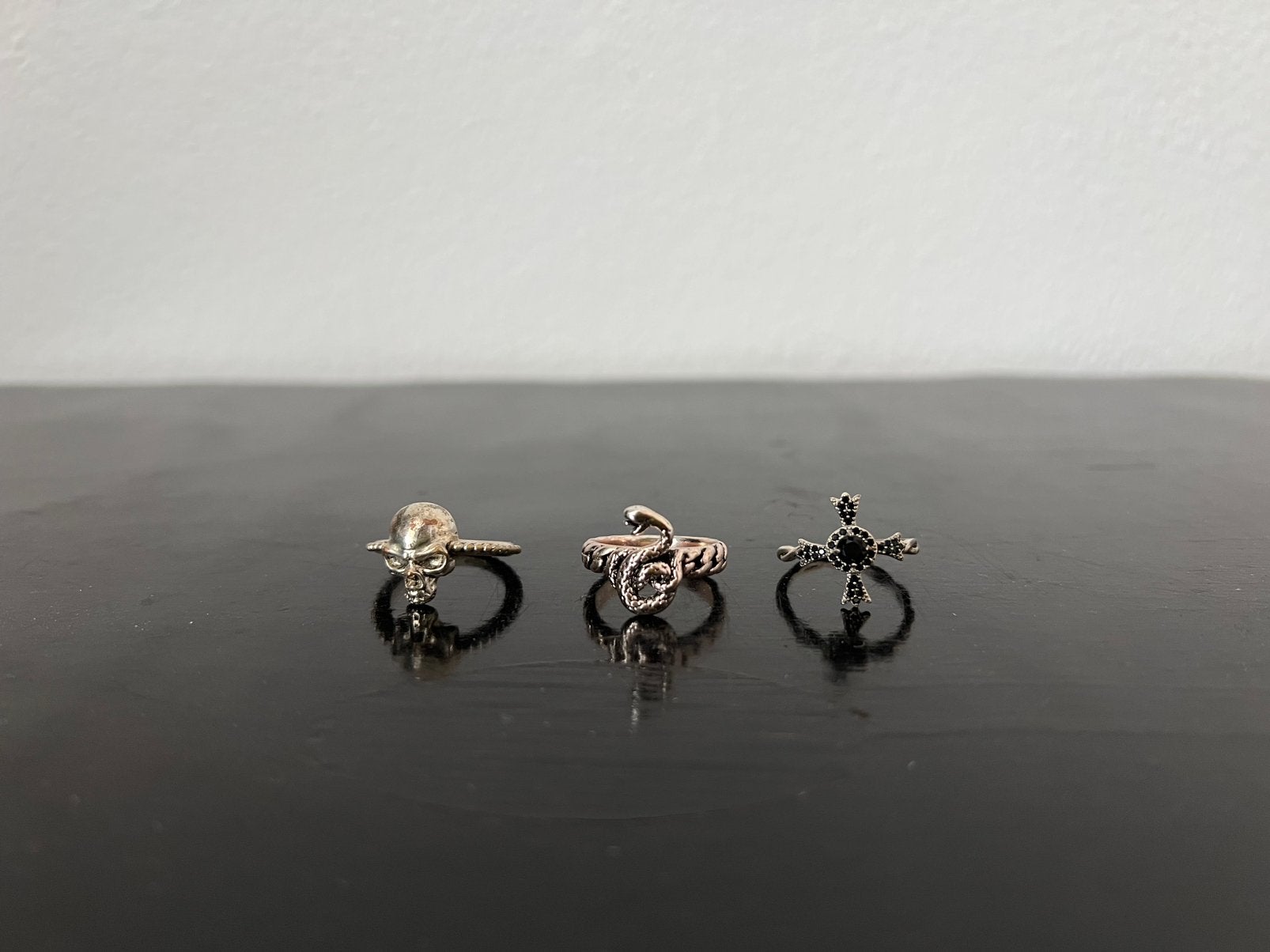 Disturbia set van drie ringen, IJzer of Staal, Ophalen of Verzenden, Zo goed als nieuw, 17 tot 18