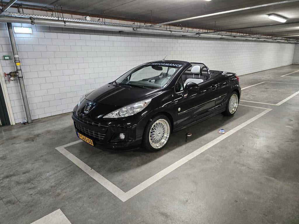 Peugeot 207 1.6 16V Turbo CC 2012 Zwart, Auto's, Voorwielaandrijving, Lichtsensor, Cabriolet, 4 stoelen