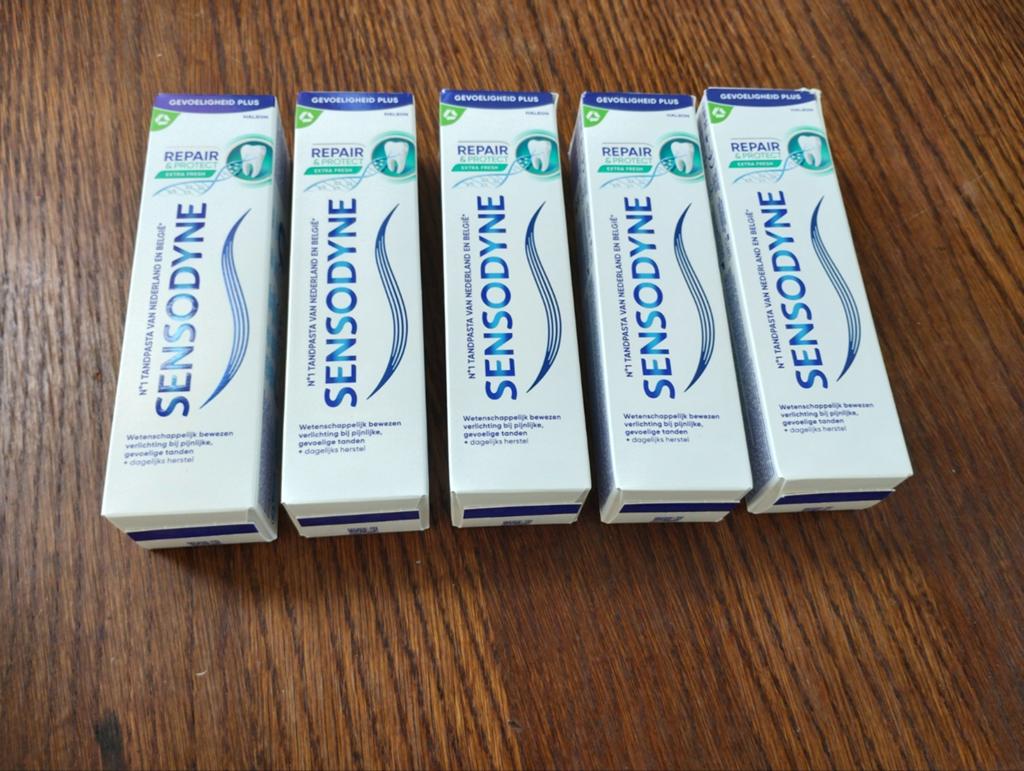 Sensodyne Tandpasta Repair and Protect Extra Fresh Gevoeligh, Sieraden, Tassen en Uiterlijk, Uiterlijk | Mondverzorging, Ophalen