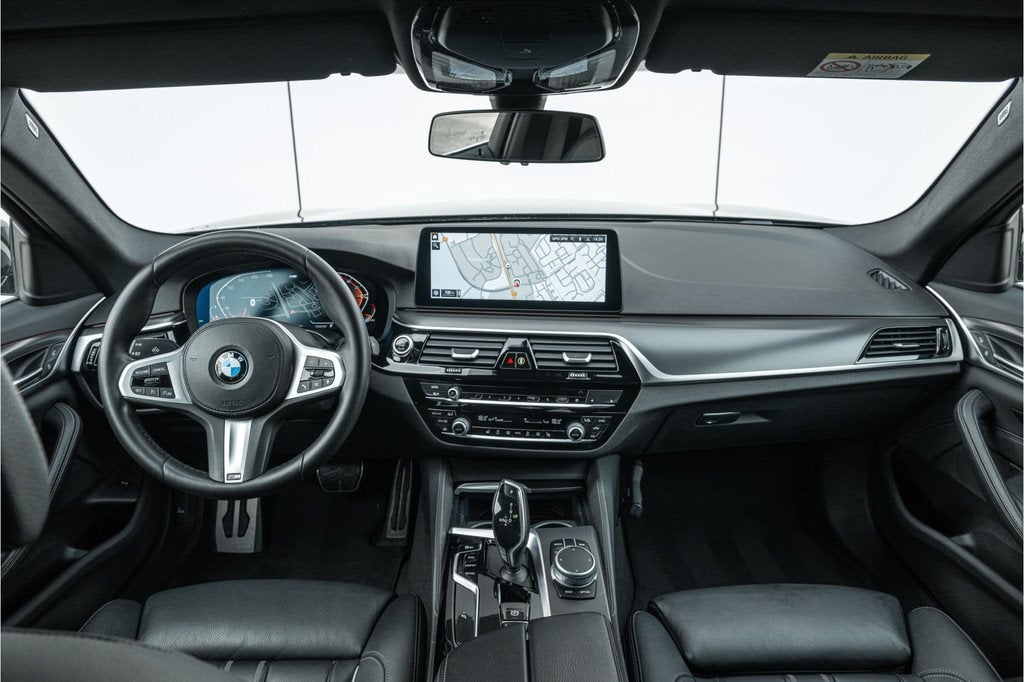 BMW 5 Serie 520i High Executive M Sport Automaat / Comfortst, Automaat, Achterwielaandrijving, Gebruikt, 4 cilinders