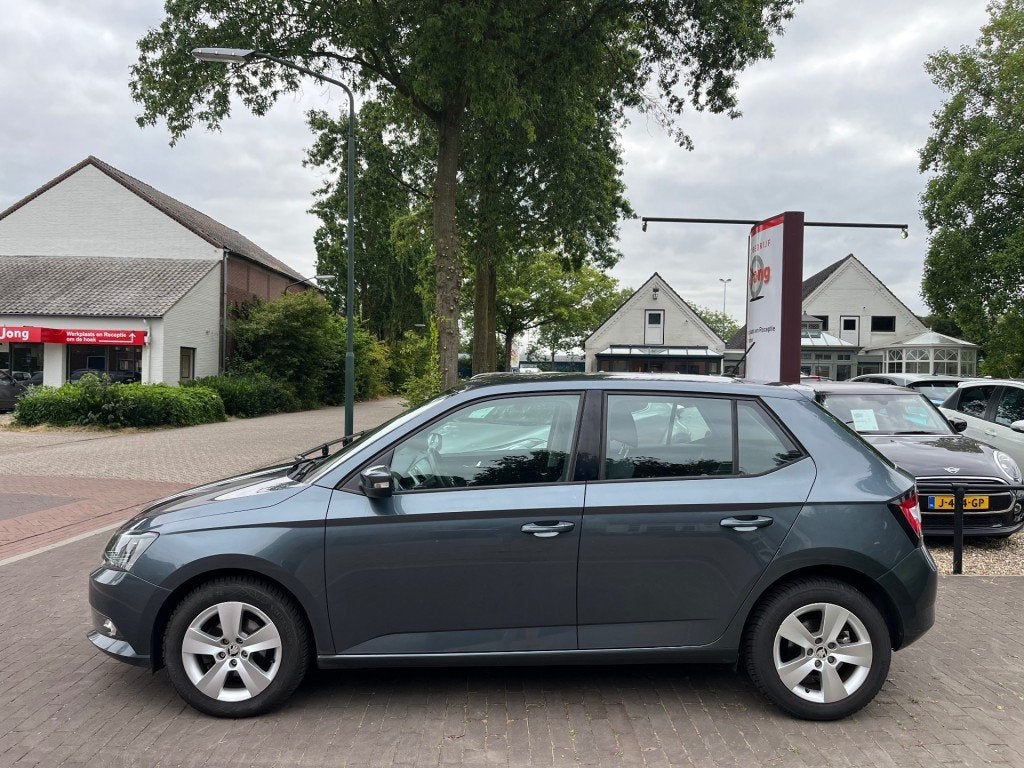 Skoda FABIA 1.2 TSI AMBITION / AIRCO / STOELVERWARMING / CRU, Auto's, Euro 6, 4 cilinders, Handgeschakeld, 1000 kg