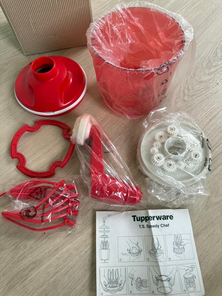 Tupperware speedy chef nieuw, Huis en Inrichting, Keuken | Tupperware, Ophalen of Verzenden, Nieuw, Rood, Overige typen
