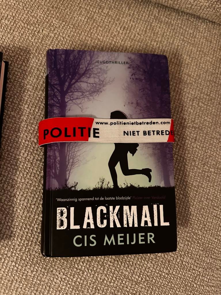 Jeugdthriller Blackmail van Cis Meijer, Boeken, Ophalen of Verzenden, Zo goed als nieuw, Nederland