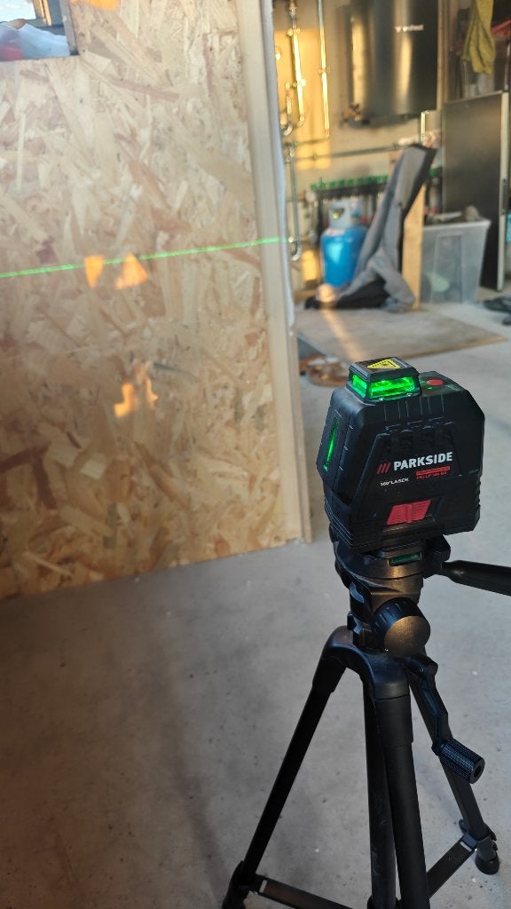 Parkside Kruislijnlaser met Statief en wandhouder, Ophalen, Zo goed als nieuw, Licht