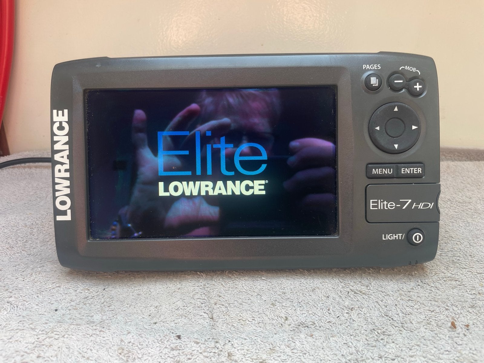 Lowrance Elite-7 HDI Kaartplotter/Fishfinder met Navionics k, Watersport en Boten, Navigatiemiddelen en Scheepselektronica, Gebruikt