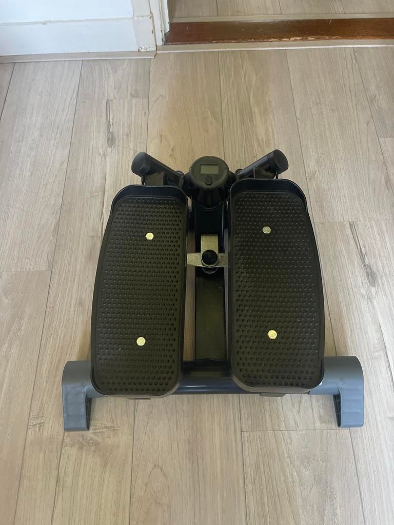 Stepper met Display gratis ophalen!, Sport en Fitness, Fitnessmaterialen, Ophalen, Gebruikt, Benen, Overige typen