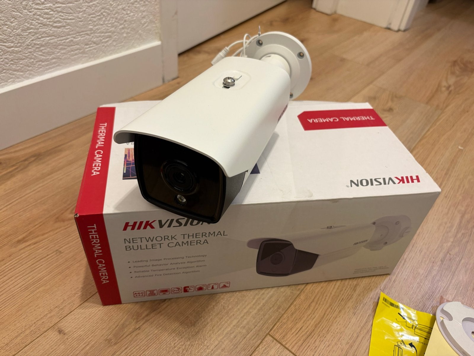 Hikvision DS-2TD2117-3PA Thermische Netwerk Bullet Camera, Ophalen, Nieuw, Buitencamera