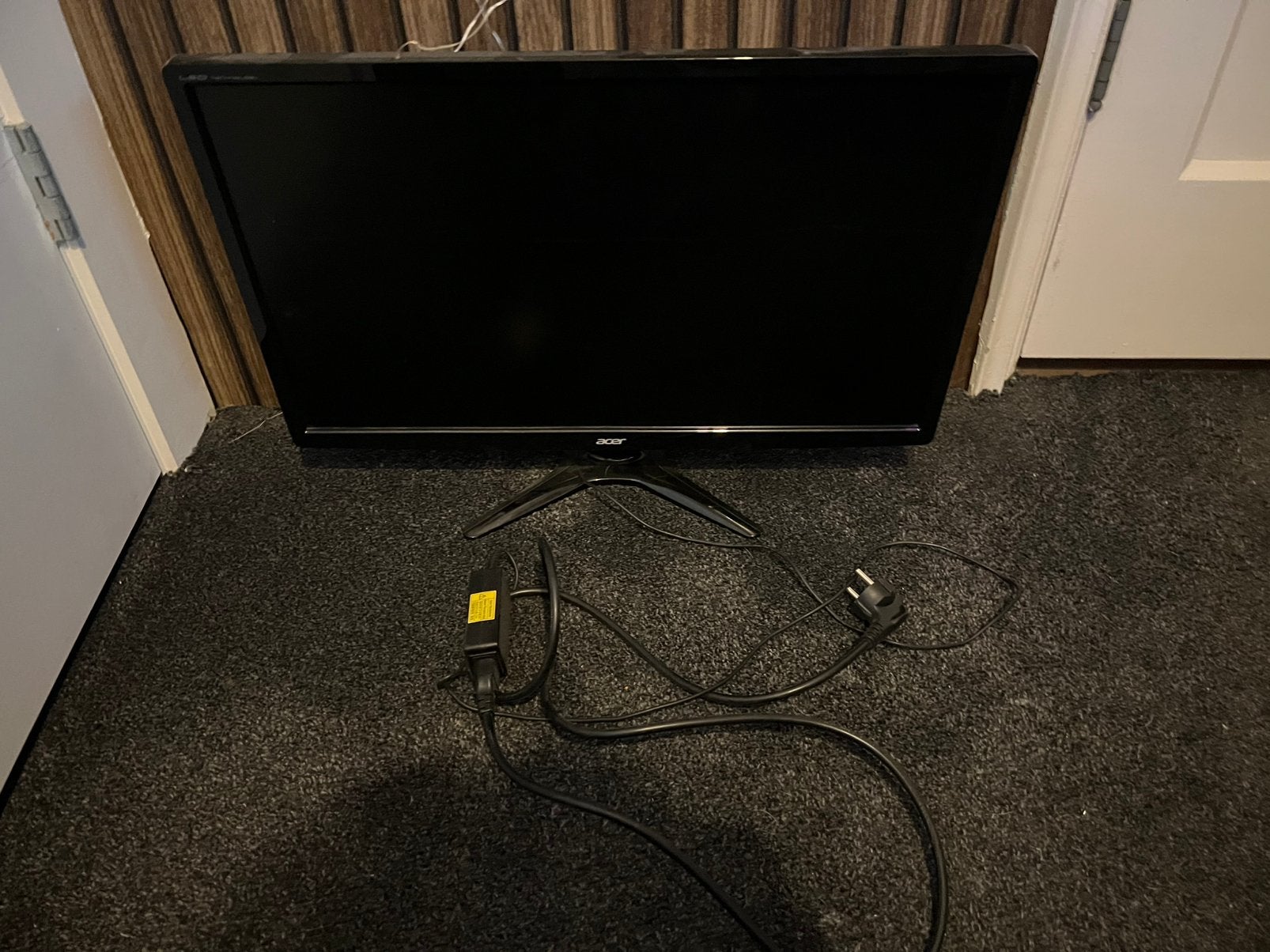 Acer monitor, Ophalen, Zo goed als nieuw, 50 Hz, Toshiba