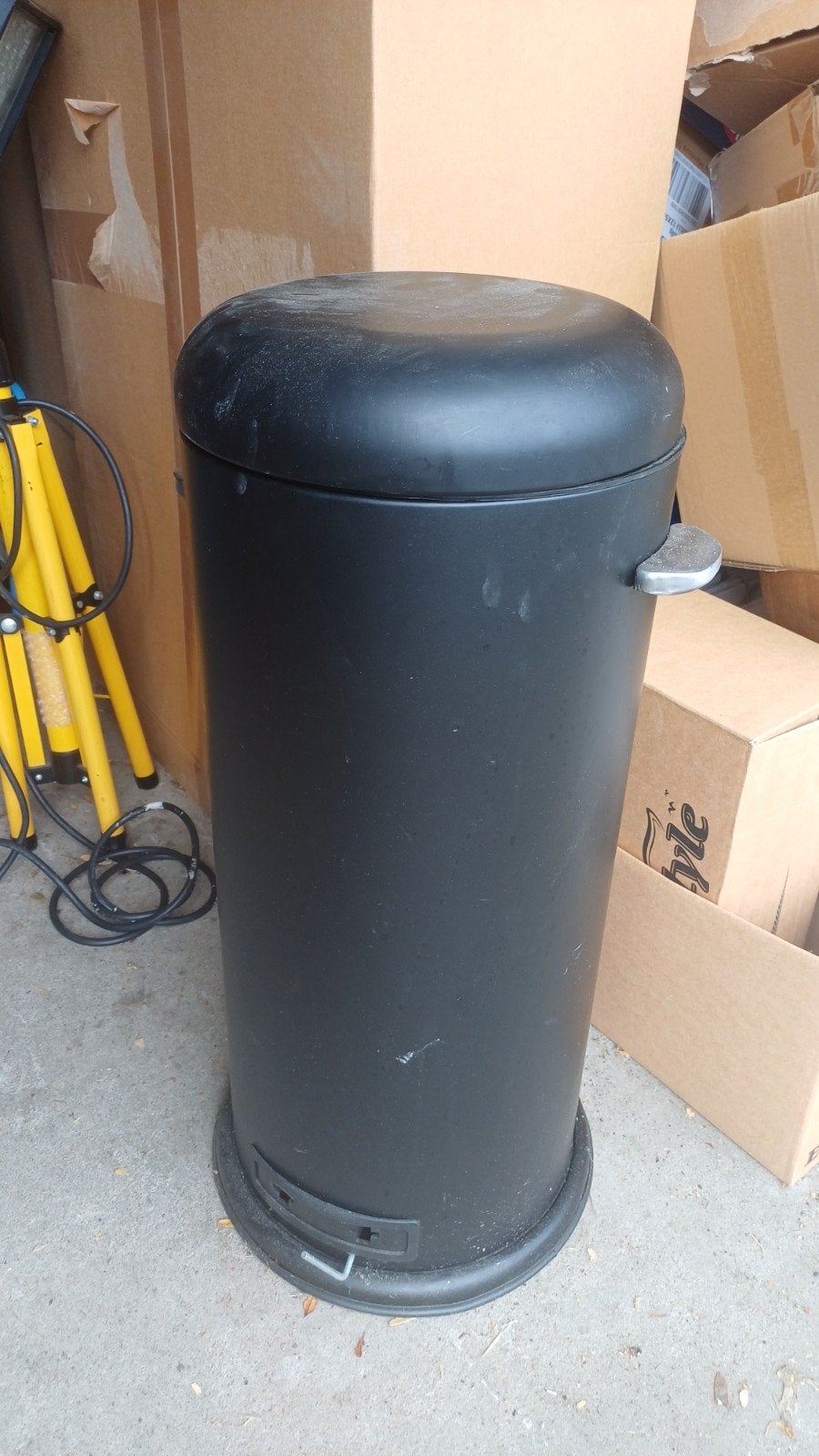 afvalbak aluminium zwart met binnenbak, Gebruikt, Ophalen of Verzenden, 20 tot 30 liter, 75 – 100