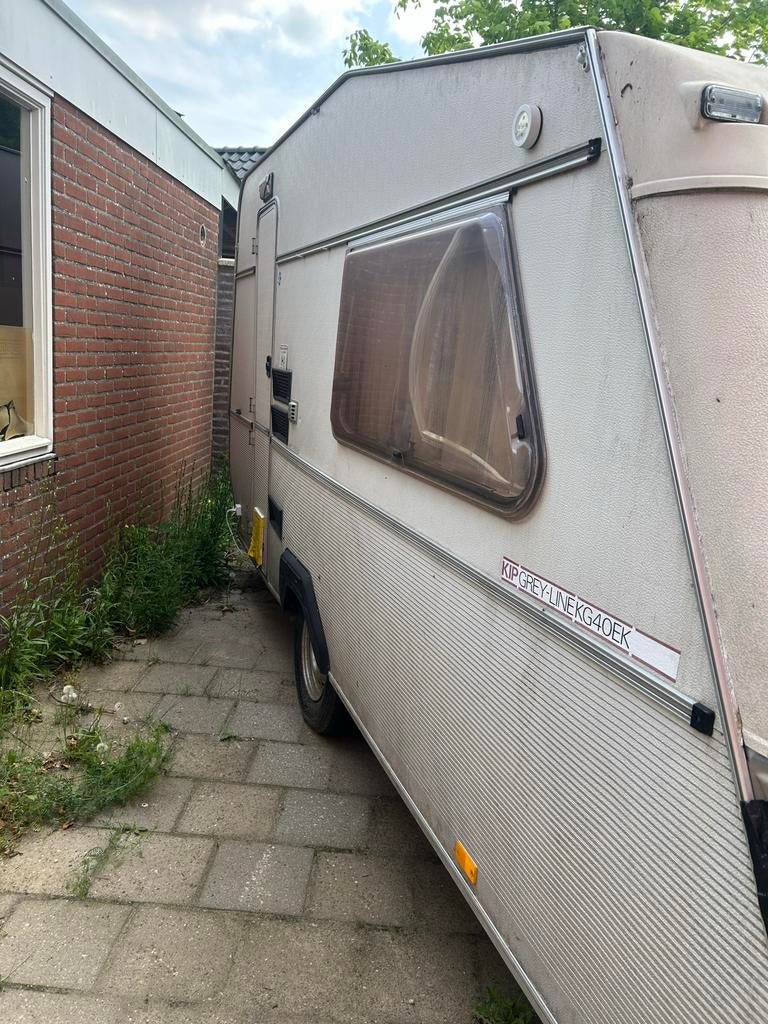 Kip Grey-Line KG40EK Caravan - Compact en Compleet, Kip, Omvormbare zithoek, Treinzit, Particulier