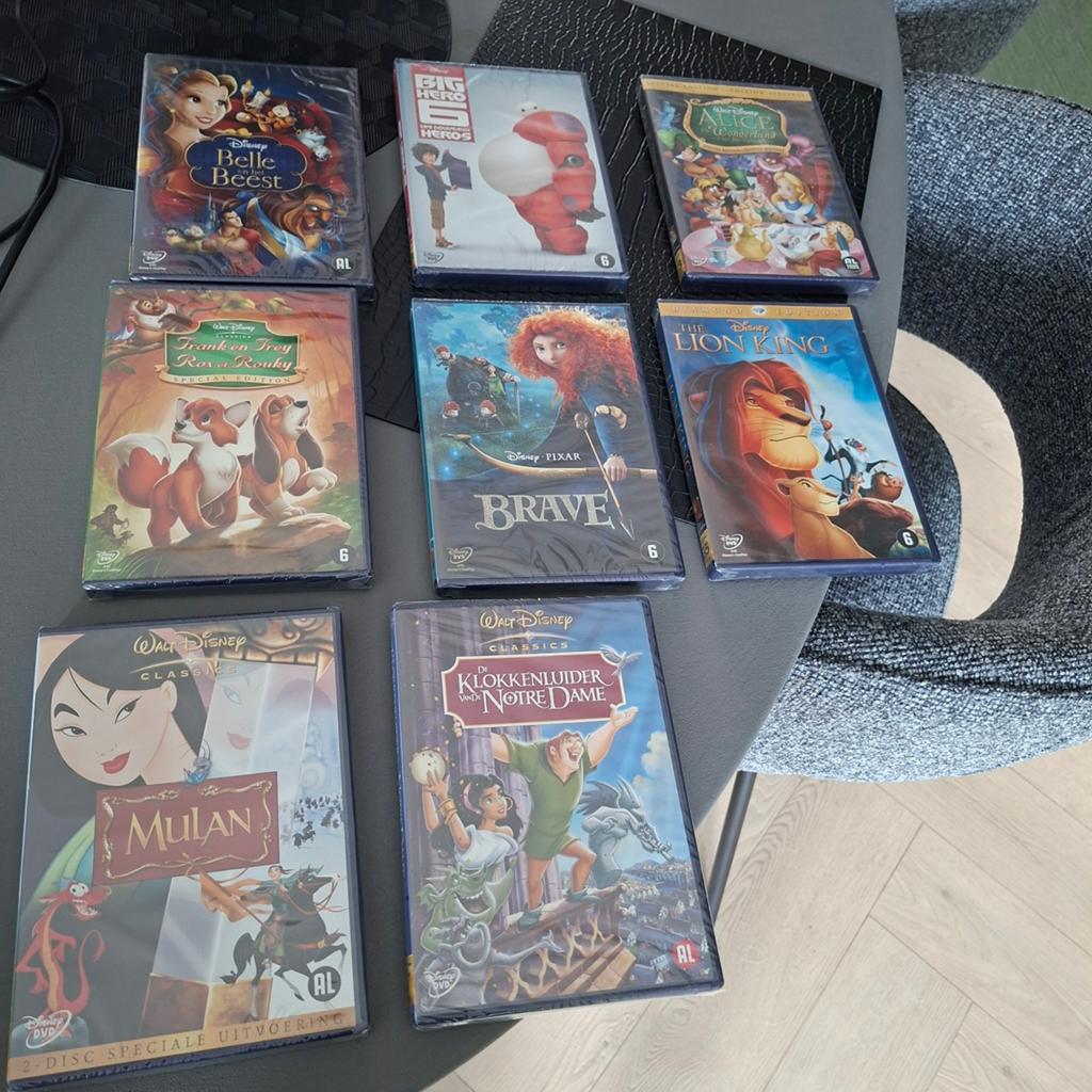 Dvd speler en 29 dvd's, Alle leeftijden, Ophalen of Verzenden, Zo goed als nieuw