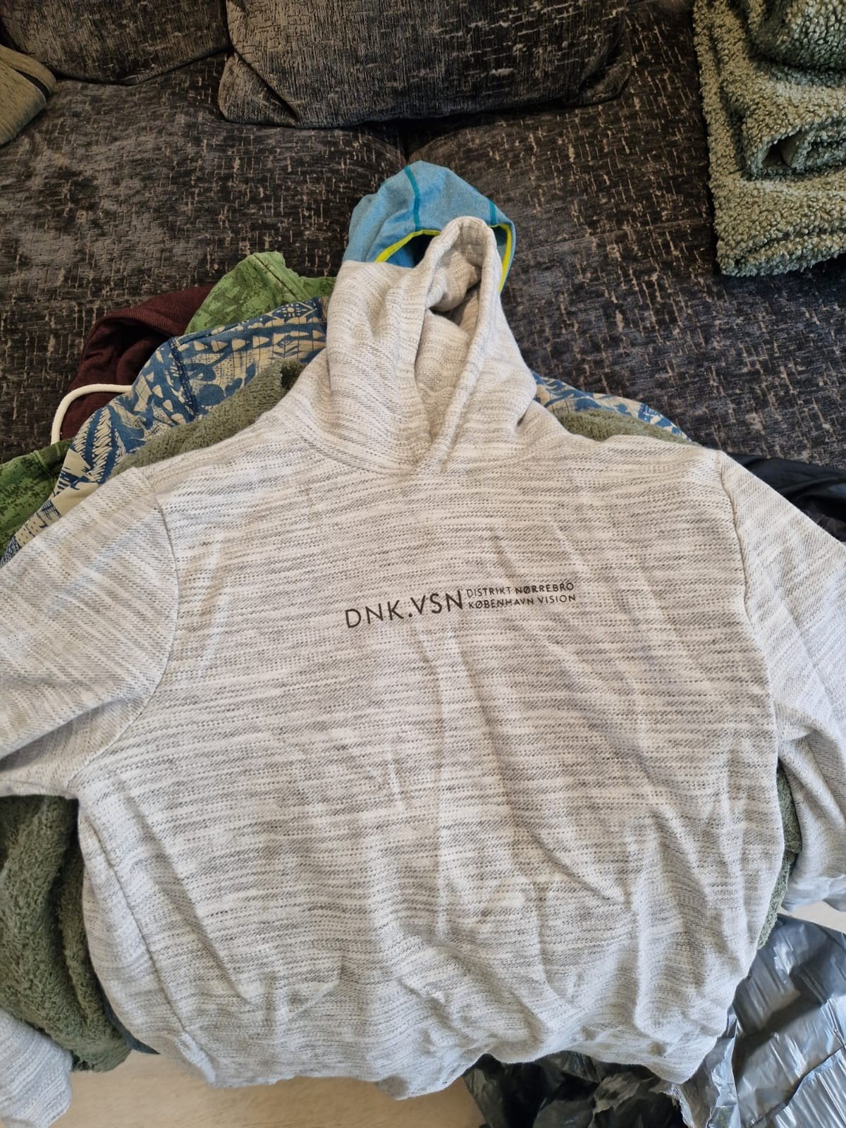 Meer dan 20 stuks truien, tshirts, korte broek maat S/M, Ophalen of Verzenden